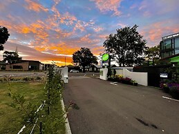 Hacienda Motor Lodge