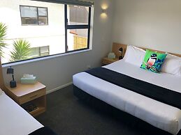 Hacienda Motor Lodge