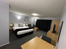 Hacienda Motor Lodge