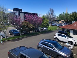 Hacienda Motor Lodge