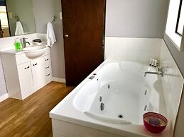 Hacienda Motor Lodge