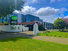 Hacienda Motor Lodge