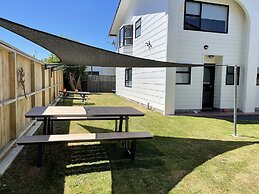 Hacienda Motor Lodge