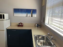 Hacienda Motor Lodge