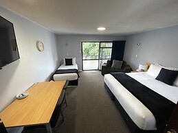 Hacienda Motor Lodge