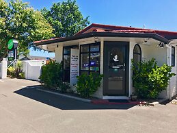 Hacienda Motor Lodge