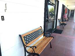 Hacienda Motor Lodge