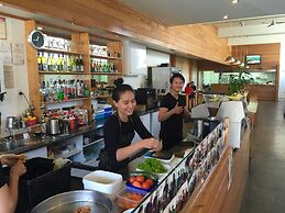 Hacienda Motor Lodge