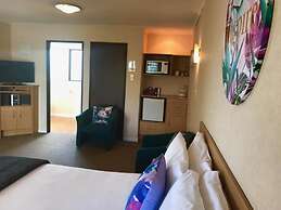 Hacienda Motor Lodge