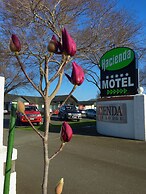Hacienda Motor Lodge
