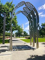 Hacienda Motor Lodge