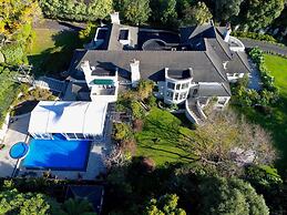 Greenmantle Estate Hotel