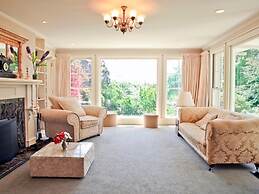 Greenmantle Estate Hotel