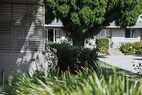 Peninsula Motel