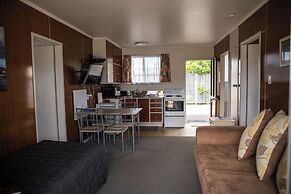 Peninsula Motel