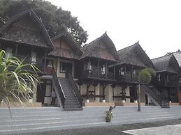 Batur Lakeside Huts