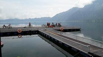 Batur Lakeside Huts