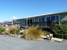 The Kaka Point Motels