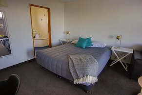 The Kaka Point Motels