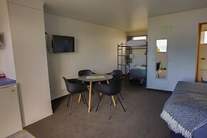 The Kaka Point Motels