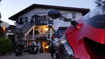 Troldhaugen Lodge - Adults Only