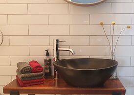 Troldhaugen Lodge - Adults Only