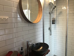 Troldhaugen Lodge - Adults Only