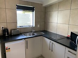 Travellers Inn Motel