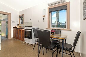 Travellers Inn Motel