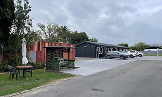 Travellers Inn Motel