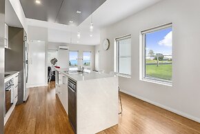 Aloha Waterfront Properties