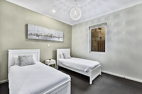 Aloha Waterfront Properties