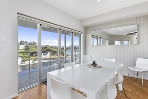 Aloha Waterfront Properties