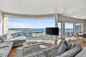 Aloha Waterfront Properties