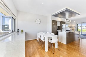 Aloha Waterfront Properties