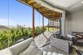 Aloha Waterfront Properties