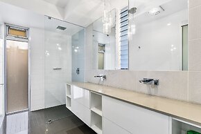 Aloha Waterfront Properties