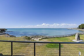 Aloha Waterfront Properties