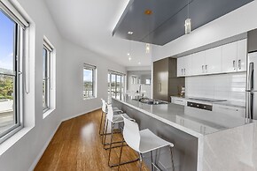 Aloha Waterfront Properties