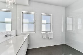 Aloha Waterfront Properties