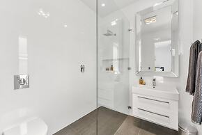 Aloha Waterfront Properties