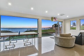 Aloha Waterfront Properties