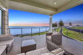 Aloha Waterfront Properties