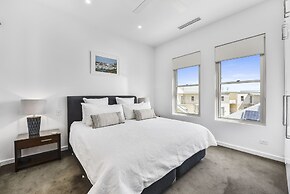 Aloha Waterfront Properties