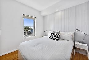 Aloha Waterfront Properties