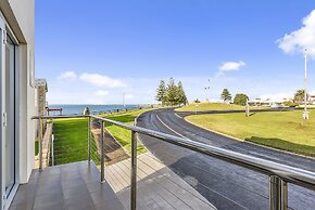 Aloha Waterfront Properties