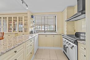 Burgess @ Kings Beach Apartments