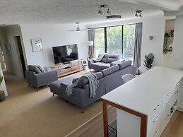 Burgess @ Kings Beach Apartments