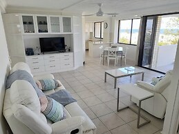 Burgess @ Kings Beach Apartments