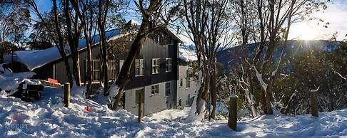 Attunga Alpine Lodge and Apartments